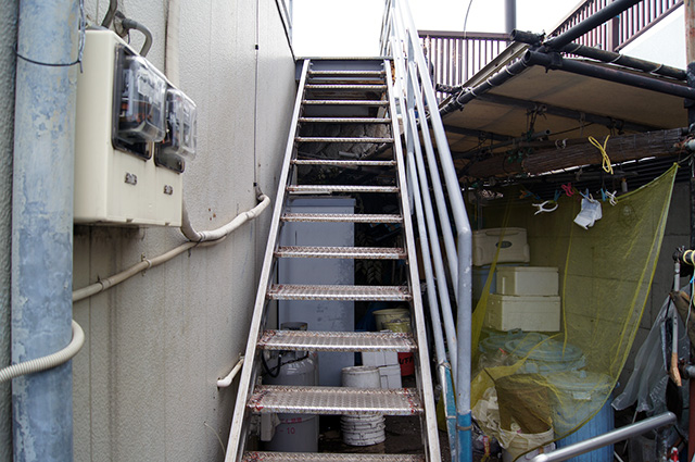 船宿横階段